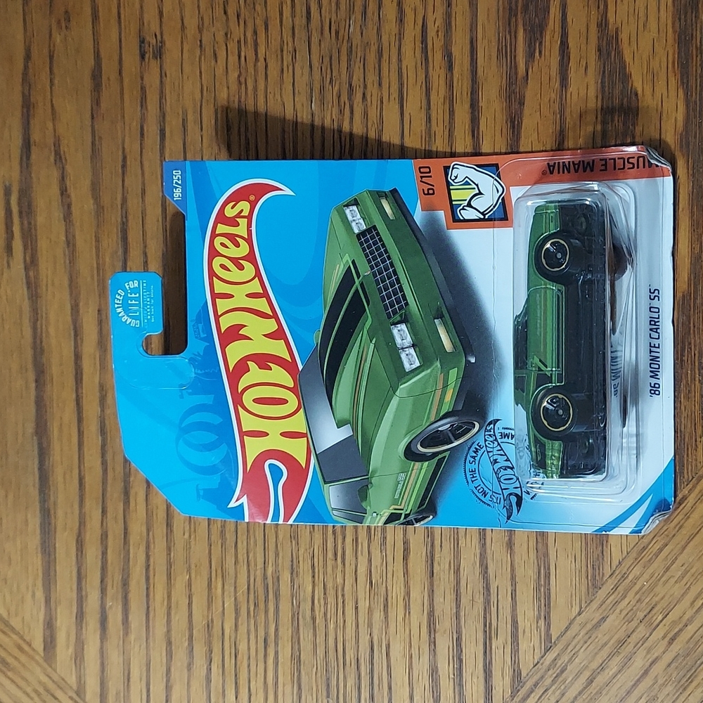 Hot Wheels '86 Monte Carlo SS